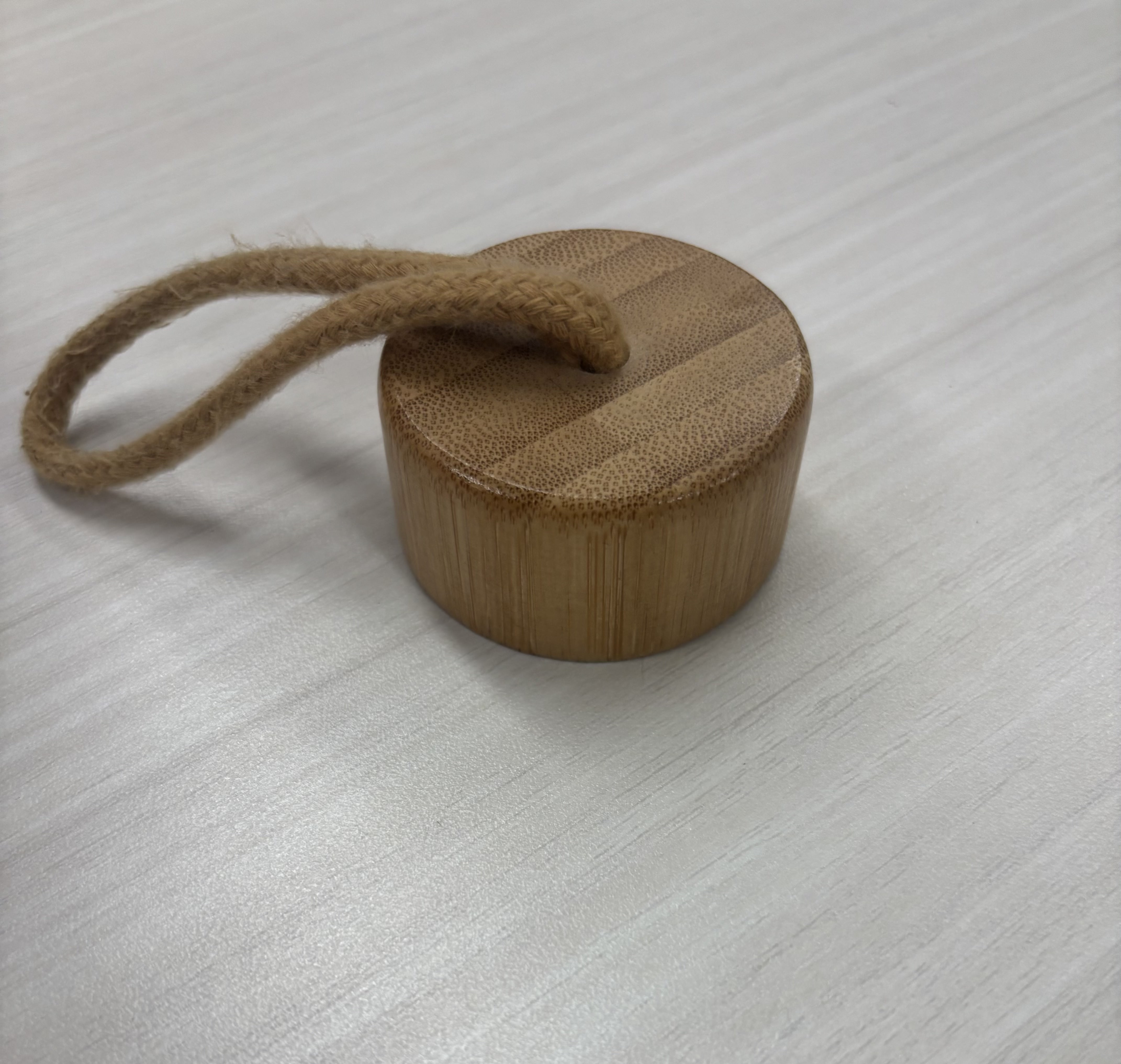 Physical Image of a Waterbottle Cap